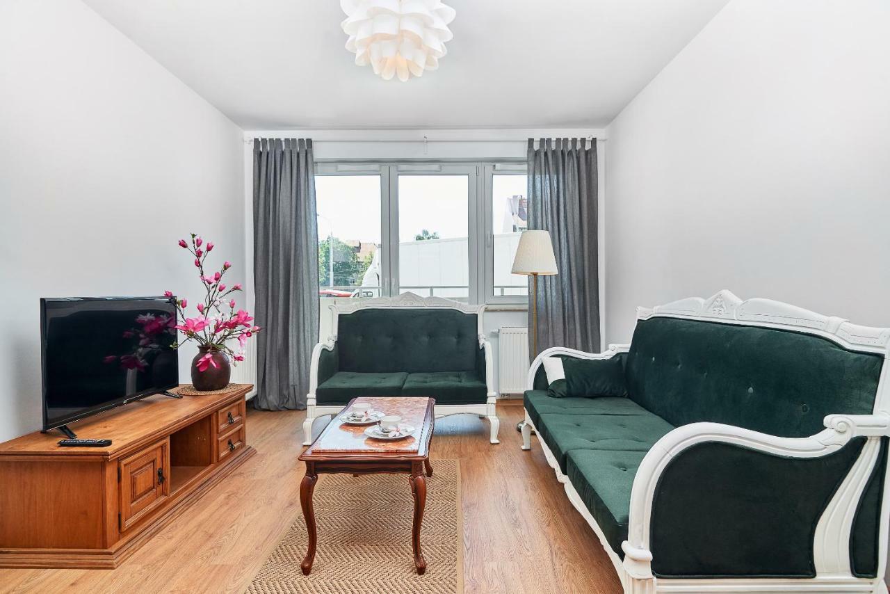 Vintage Apartment In New Estate With Parking - Krzyki Wroclaw By Noclegi Renters Luaran gambar