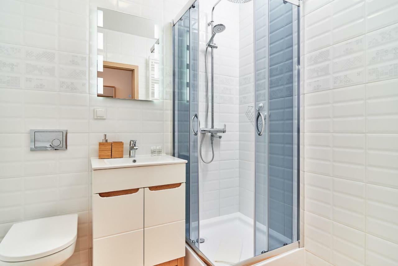 Vintage Apartment In New Estate With Parking - Krzyki Wroclaw By Noclegi Renters Luaran gambar